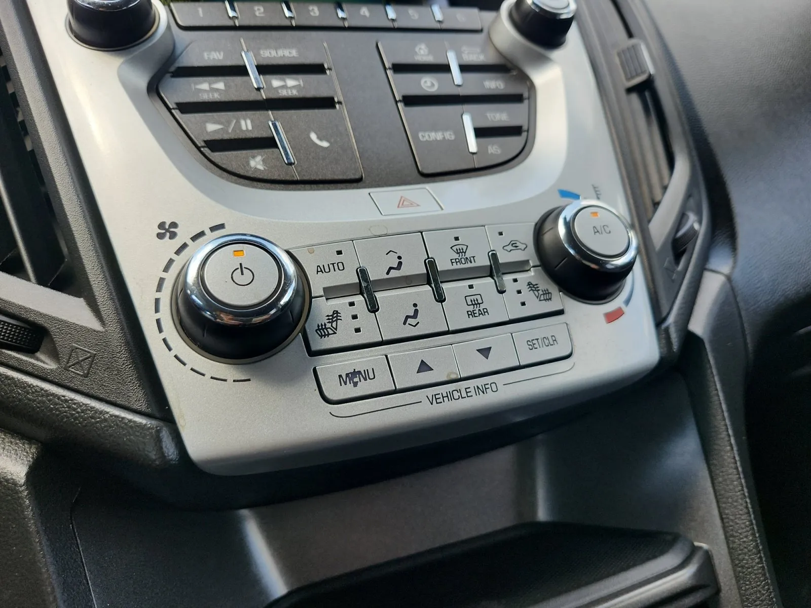 Chevrolet Equinox photo 18
