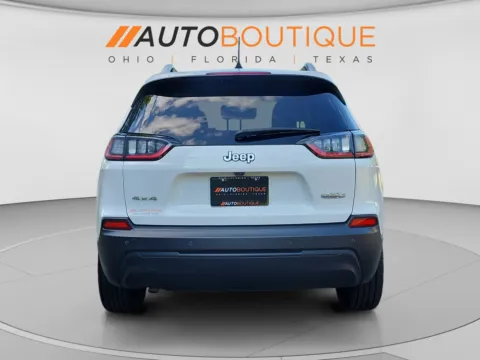 More photos of 2019 Jeep Cherokee Latitude Plus at Auto Boutique Ohio, OH