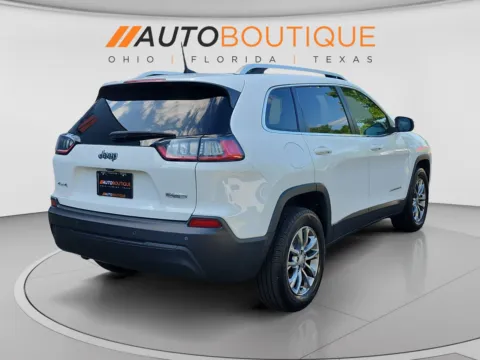 More photos of 2019 Jeep Cherokee Latitude Plus at Auto Boutique Ohio, OH