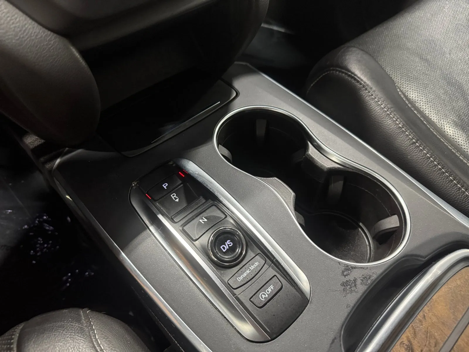 Acura MDX photo 25