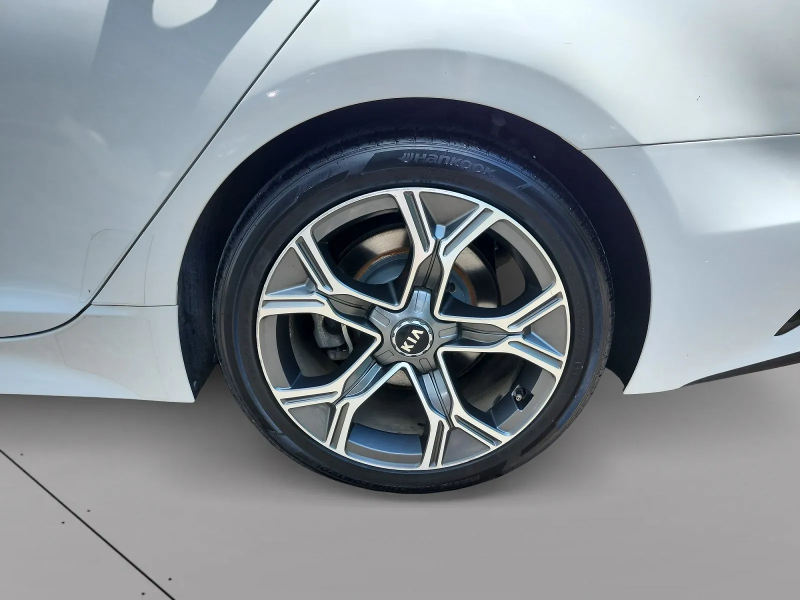Kia Stinger photo 15