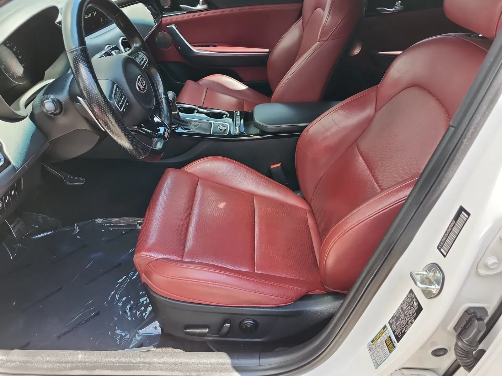 Kia Stinger photo 9