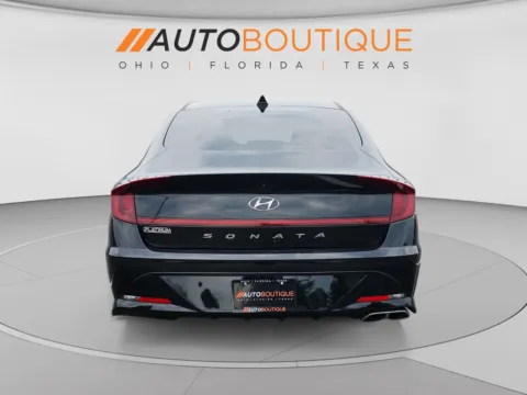 More photos of 2023 Hyundai Sonata SEL at Auto Boutique Ohio, OH