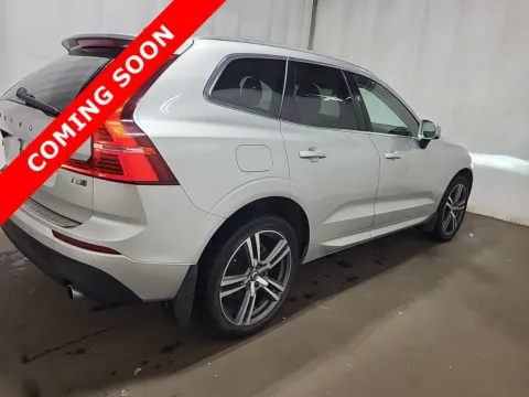 More photos of 2021 Volvo XC60 Momentum at Auto Boutique Ohio, OH