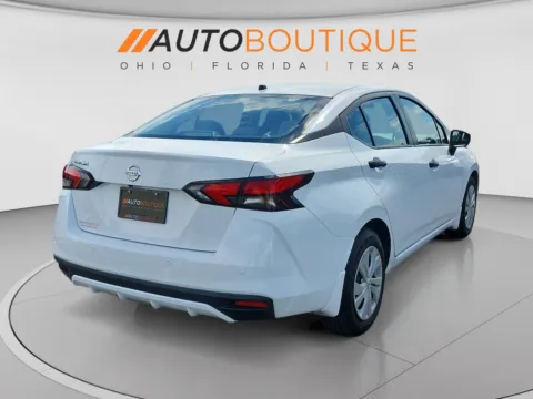More photos of 2021 Nissan Versa S at Auto Boutique Ohio, OH