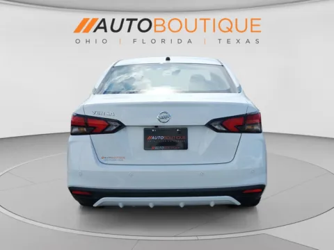 More photos of 2021 Nissan Versa S at Auto Boutique Ohio, OH