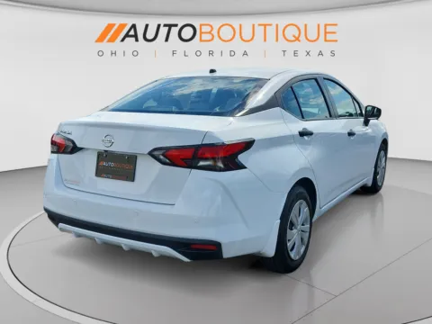 More photos of 2021 Nissan Versa S at Auto Boutique Ohio, OH