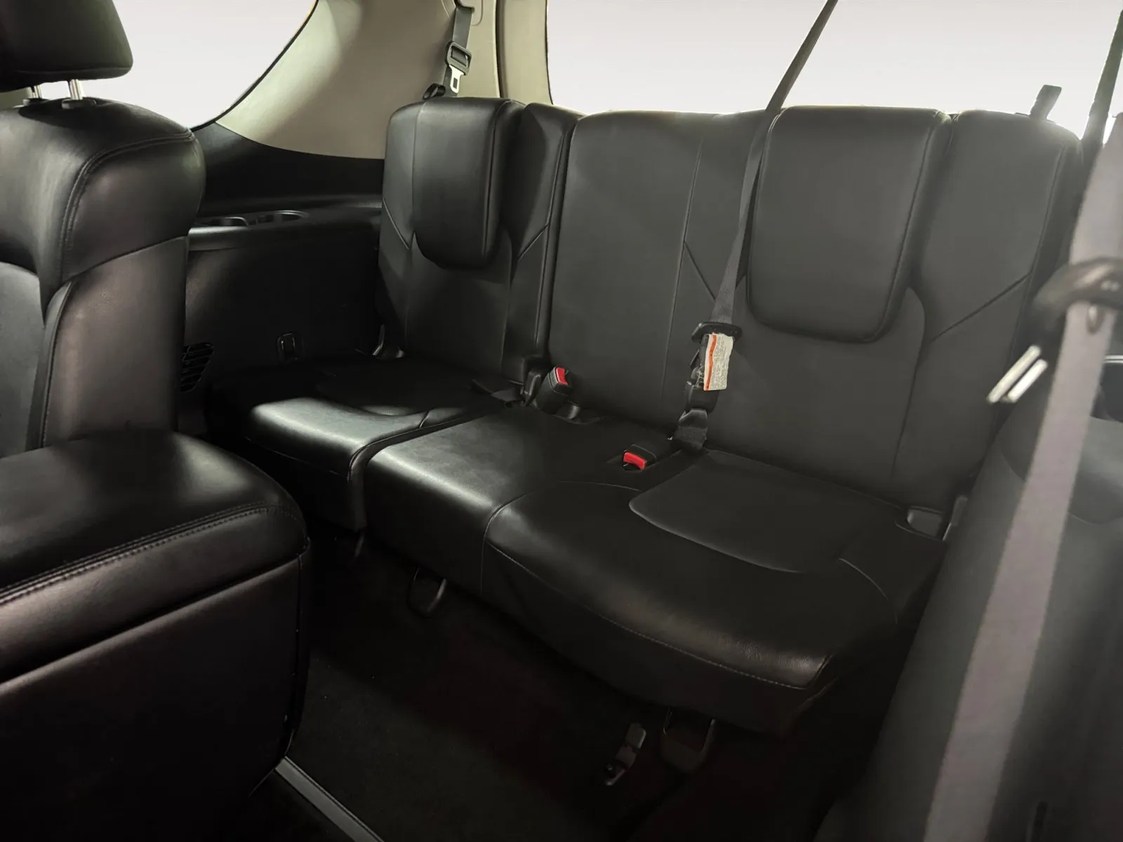 Nissan Armada photo 15