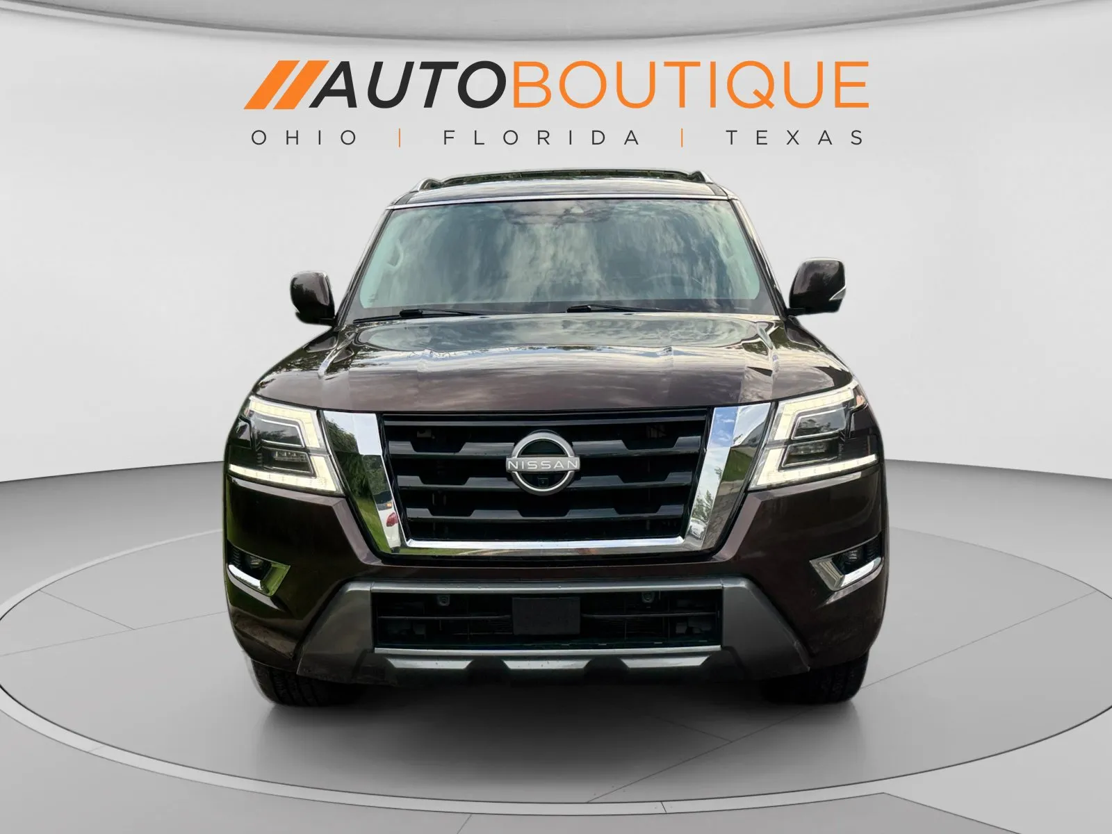 Nissan Armada photo 8