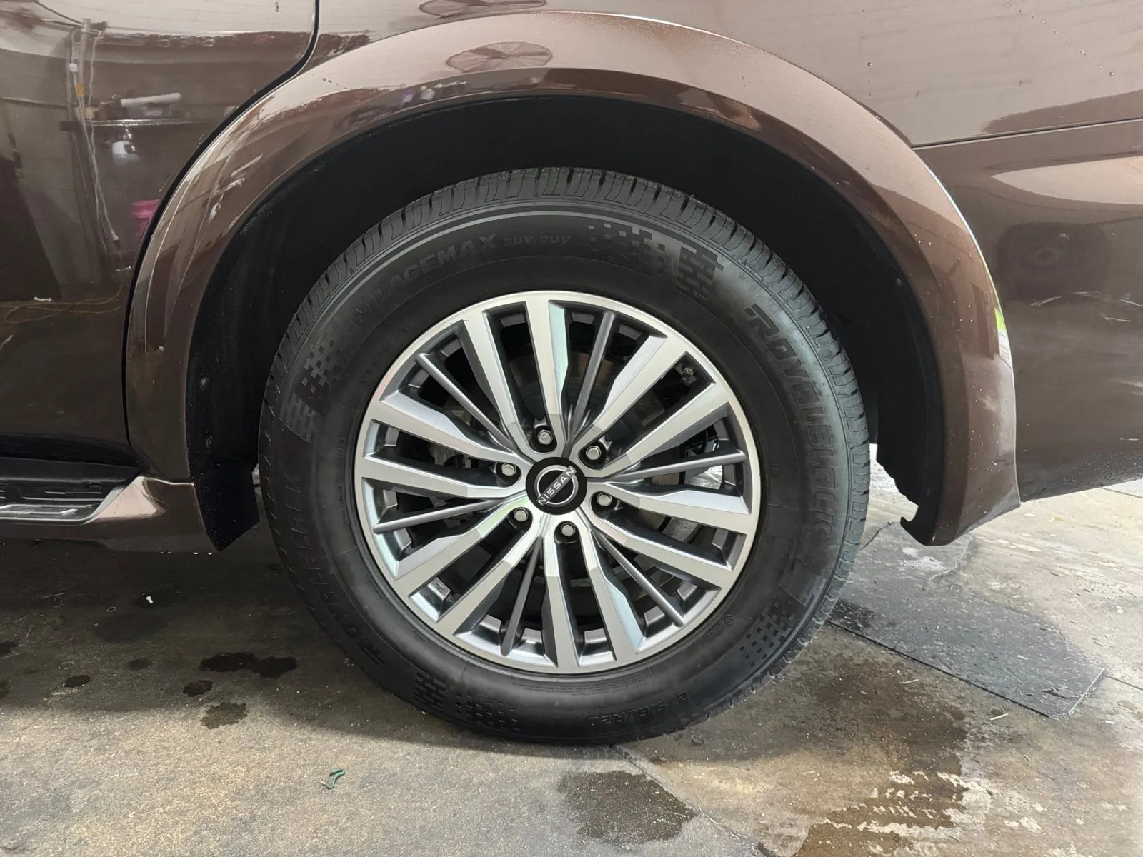 Nissan Armada photo 16
