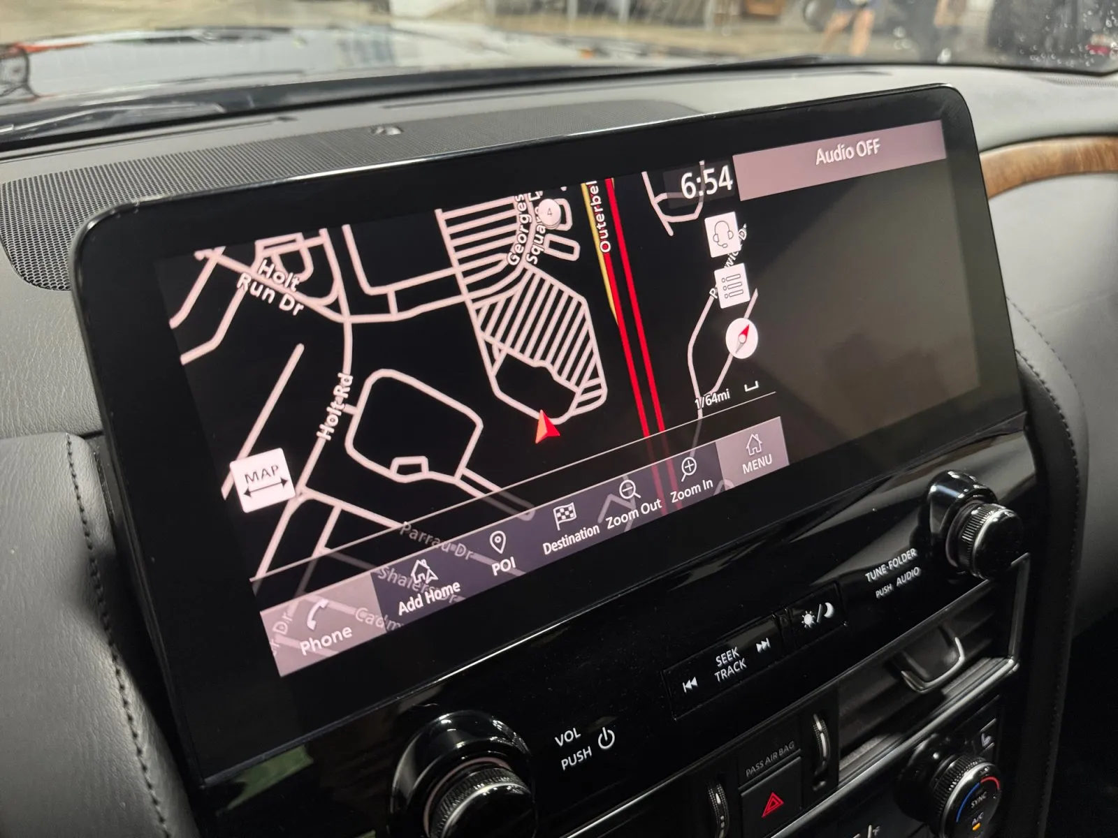 Nissan Armada photo 20