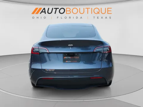 More photos of 2023 Tesla Model Y at Auto Boutique Ohio, OH
