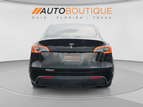 More photos of 2025 Tesla Model Y Long Range at Auto Boutique Ohio, OH
