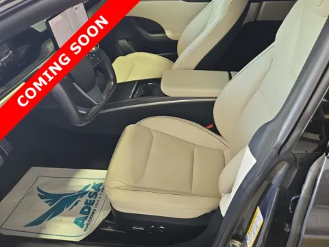 More photos of 2022 Tesla Model S Plaid at Auto Boutique Ohio, OH