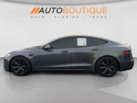 Photos of 2022 Tesla Model S Plaid for sale in Columbus, OH at Auto Boutique Ohio