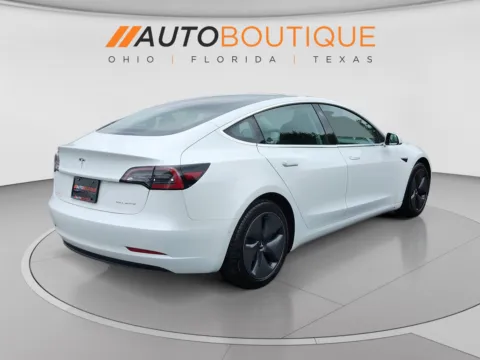 More photos of 2020 Tesla Model 3 Long Range at Auto Boutique Ohio, OH