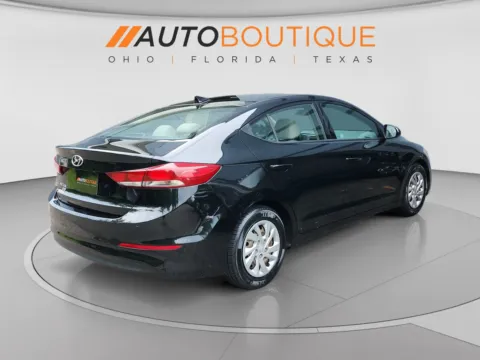 More photos of 2017 Hyundai Elantra SE at Auto Boutique Ohio, OH
