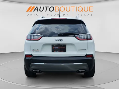 More photos of 2019 Jeep Cherokee Limited at Auto Boutique Ohio, OH