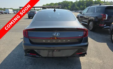 More photos of 2022 Hyundai Sonata SEL Plus at Auto Boutique Ohio, OH