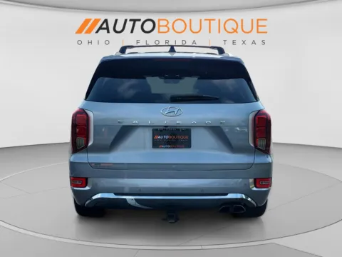 More photos of 2020 Hyundai Palisade Limited at Auto Boutique Ohio, OH