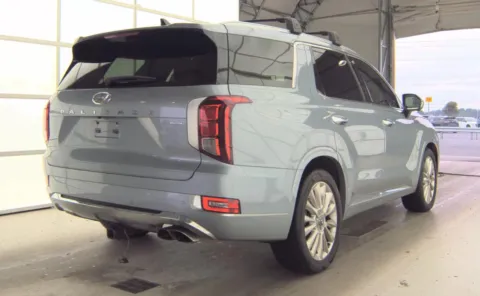 More photos of 2020 Hyundai Palisade Limited at Auto Boutique Ohio, OH