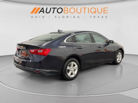 More photos of 2023 Chevrolet Malibu LS at Auto Boutique Ohio, OH