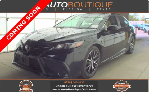 Black 2021 Toyota Camry SE for sale in Columbus, OH