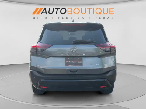 More photos of 2023 Nissan Rogue SL at Auto Boutique Ohio, OH