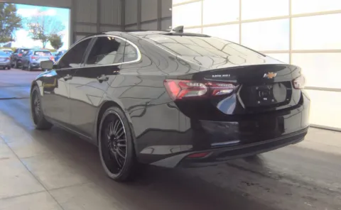 More photos of 2020 Chevrolet Malibu LT at Auto Boutique Ohio, OH