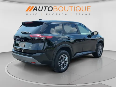 More photos of 2023 Nissan Rogue S at Auto Boutique Ohio, OH