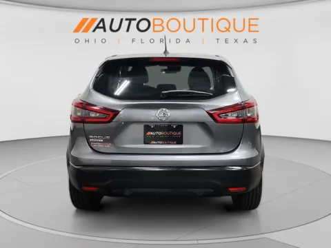 More photos of 2021 Nissan Rogue Sport S at Auto Boutique Ohio, OH