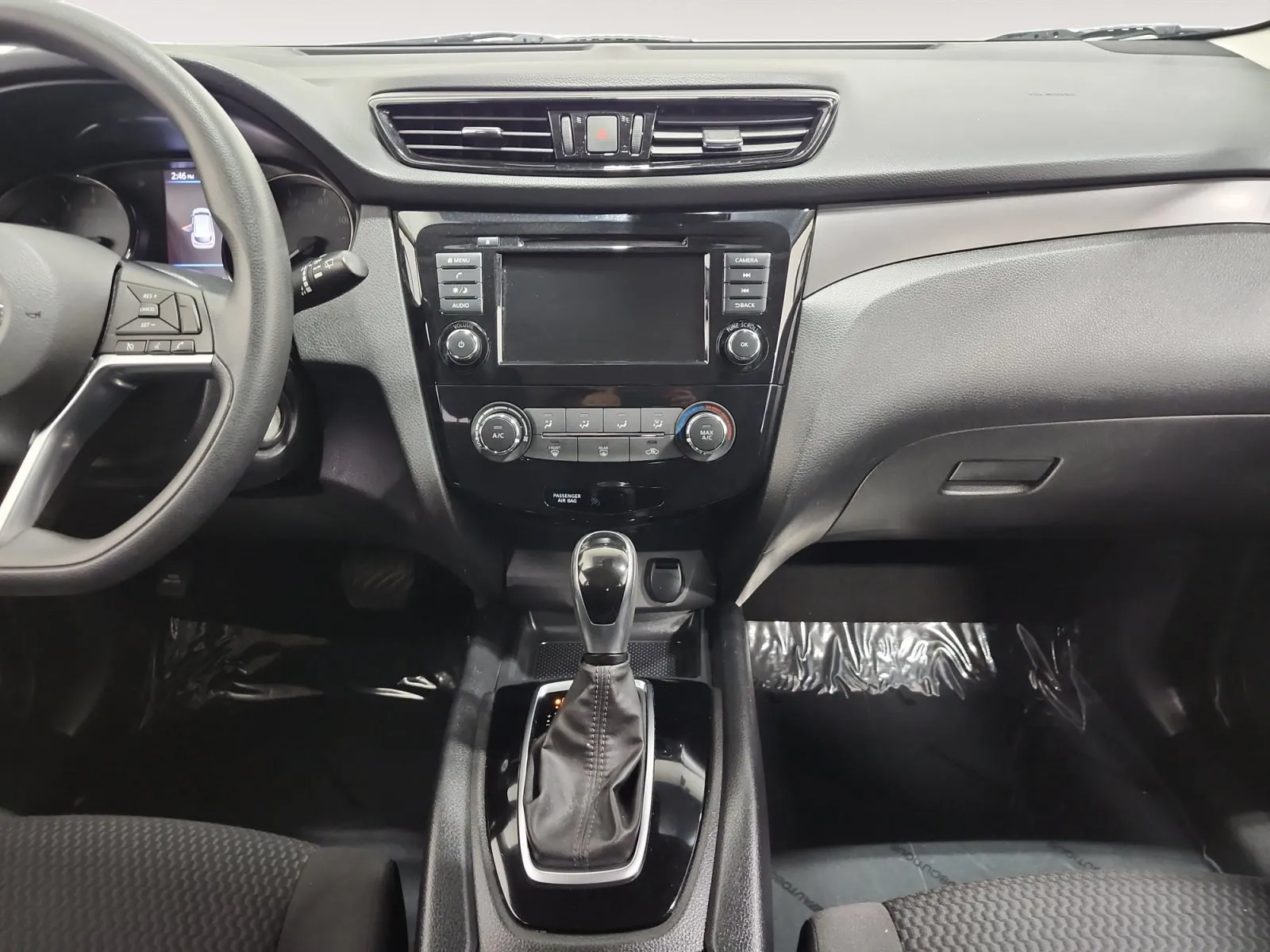 Nissan Rogue Sport photo 11