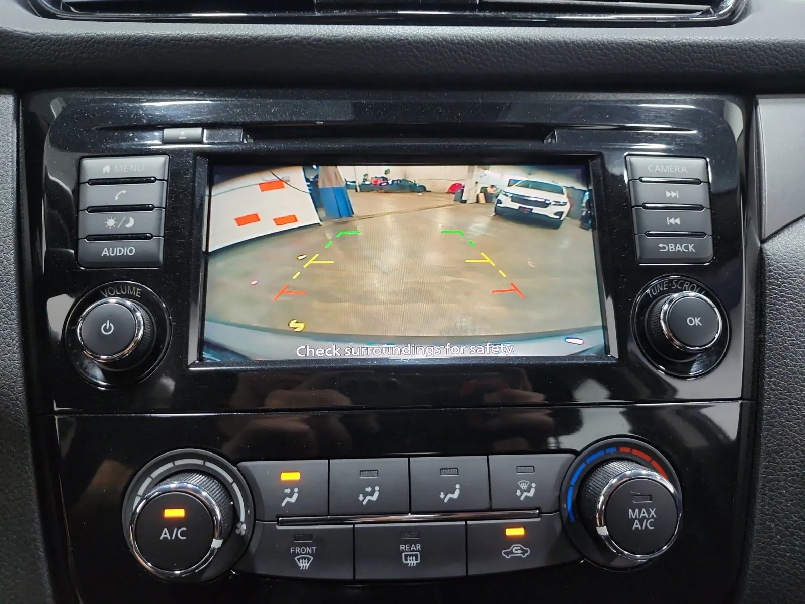 Nissan Rogue Sport photo 16