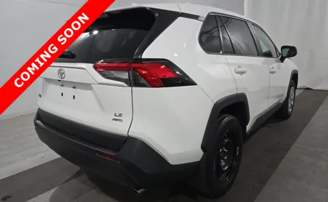 More photos of 2022 Toyota RAV4 LE at Auto Boutique Ohio, OH