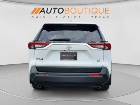 More photos of 2022 Toyota RAV4 LE at Auto Boutique Ohio, OH