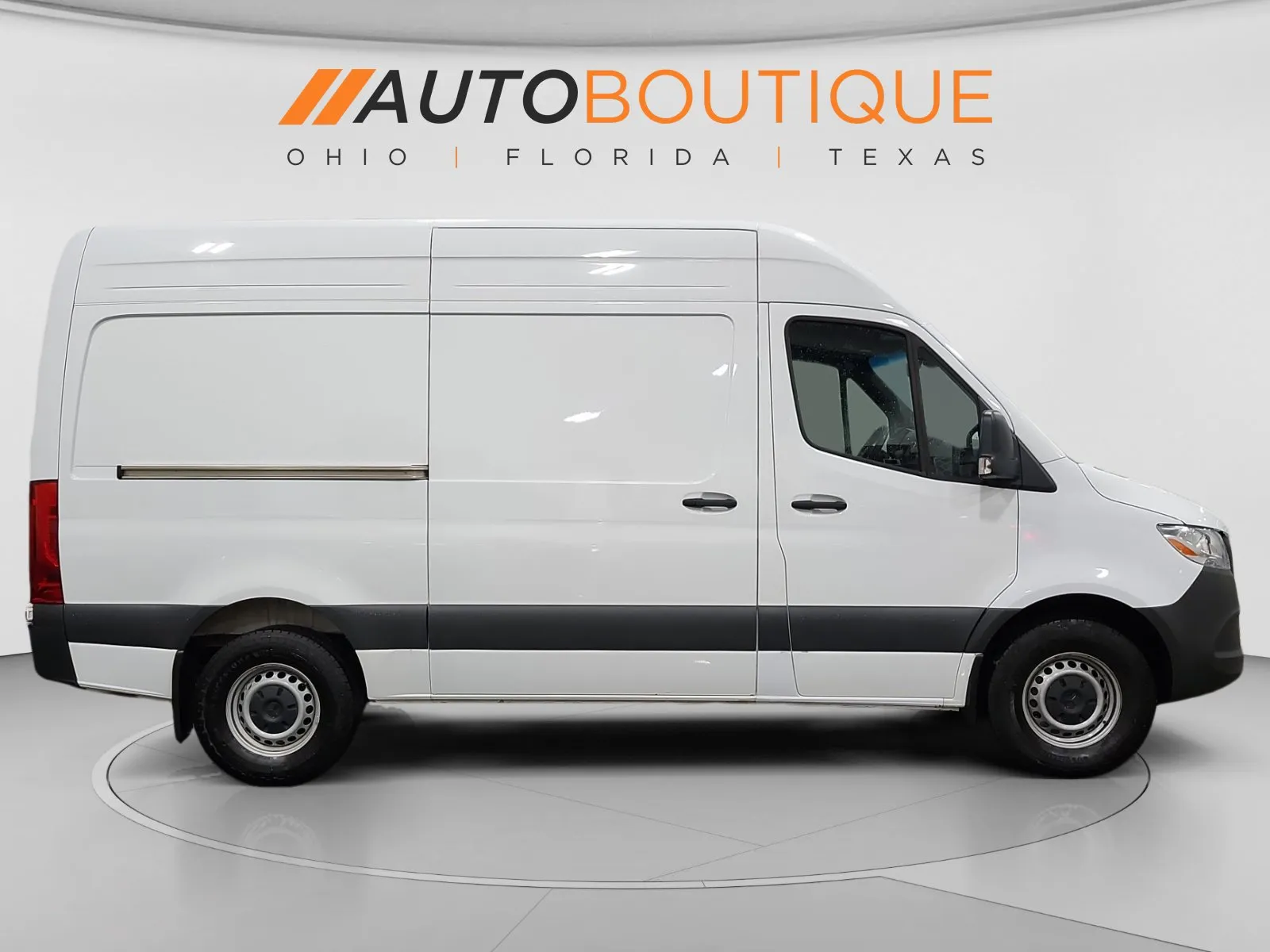 Mercedes-Benz Sprinter photo 6