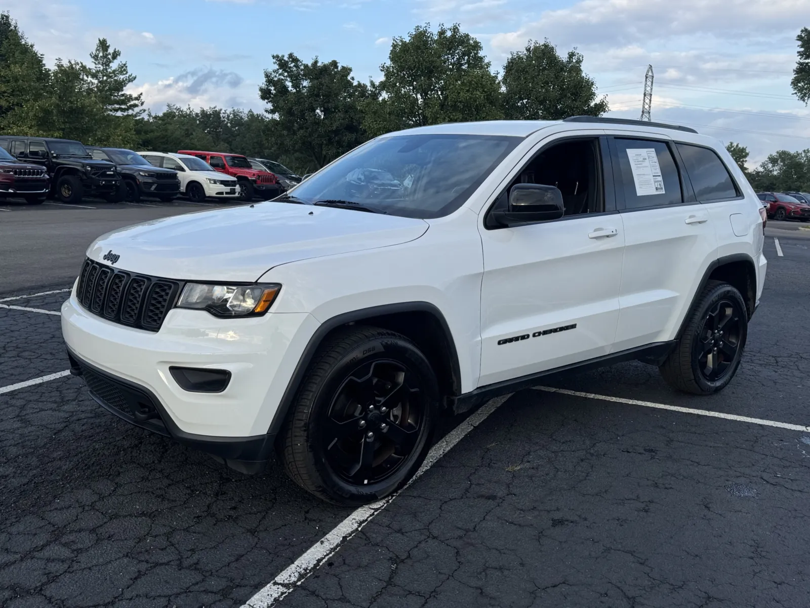 Jeep Grand Cherokee photo 33