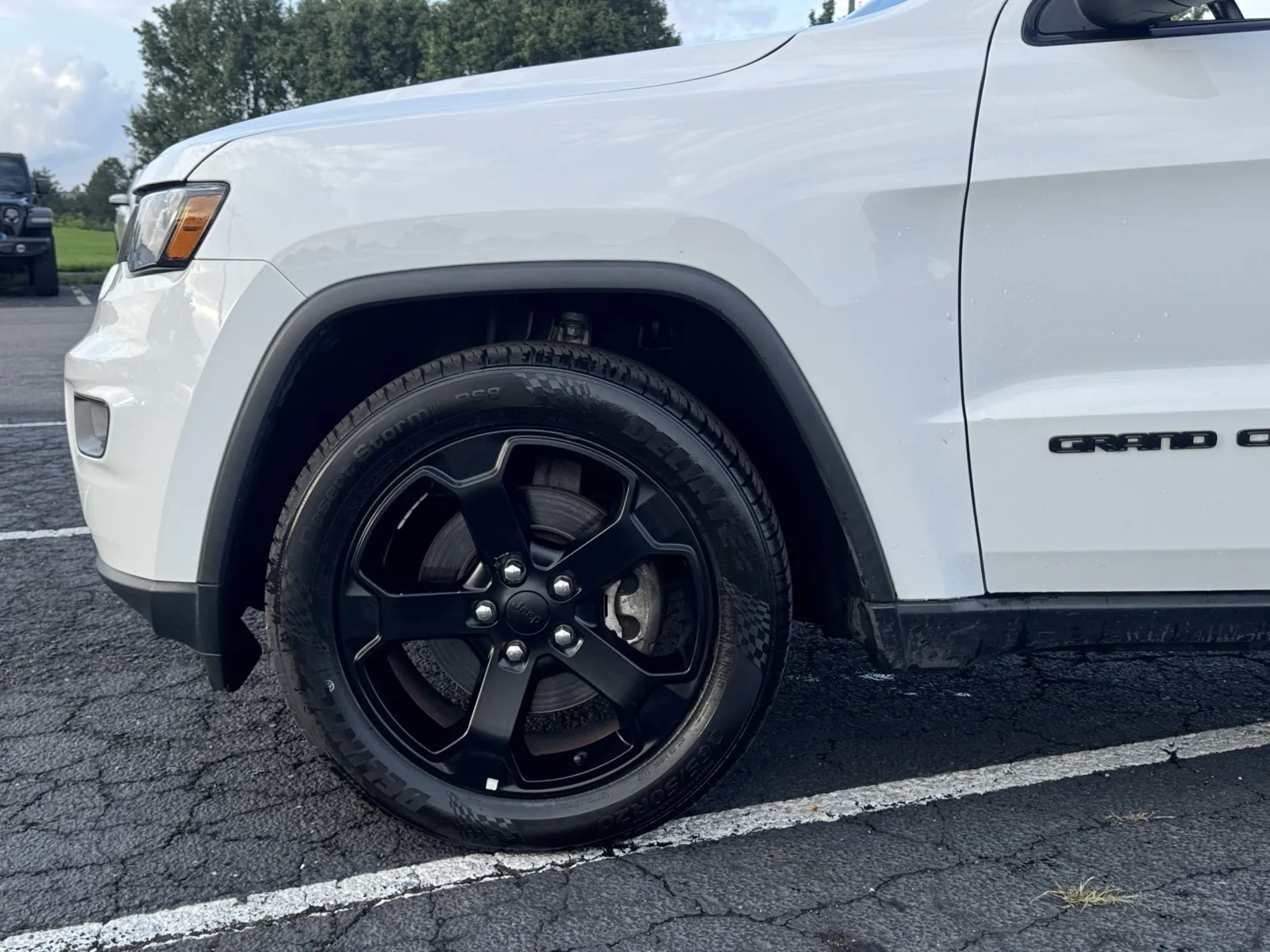 Jeep Grand Cherokee photo 32