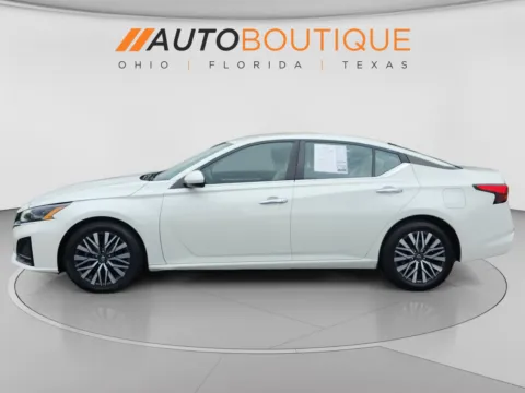 Photos of 2023 Nissan Altima 2.5 SV for sale in Columbus, OH at Auto Boutique Ohio