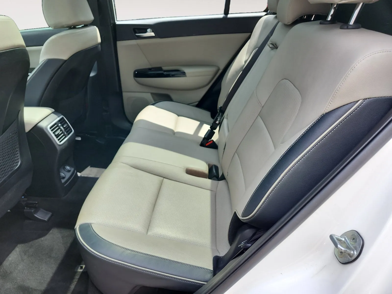 Kia Sportage photo 13