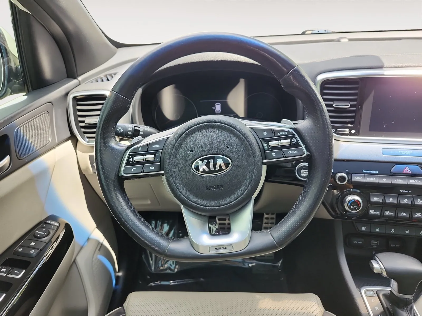 Kia Sportage photo 12