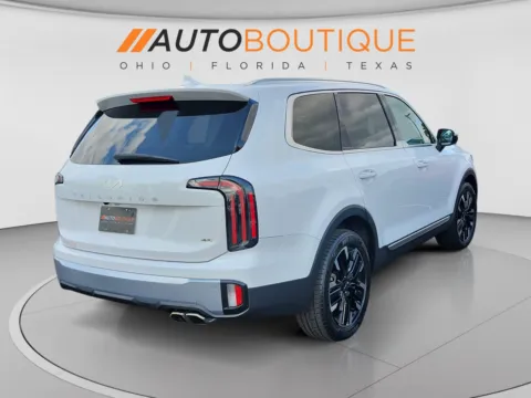 More photos of 2023 Kia Telluride SX at Auto Boutique Ohio, OH