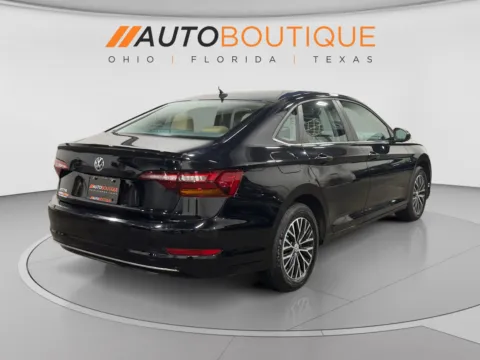 More photos of 2019 Volkswagen Jetta SE at Auto Boutique Ohio, OH