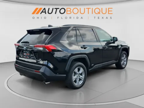 More photos of 2022 Toyota RAV4 Hybrid LE at Auto Boutique Ohio, OH