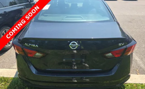 More photos of 2022 Nissan Altima 2.5 SV at Auto Boutique Ohio, OH