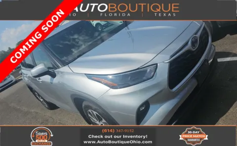 Silver 2023 Toyota Highlander Hybrid XLE for sale in Columbus, OH