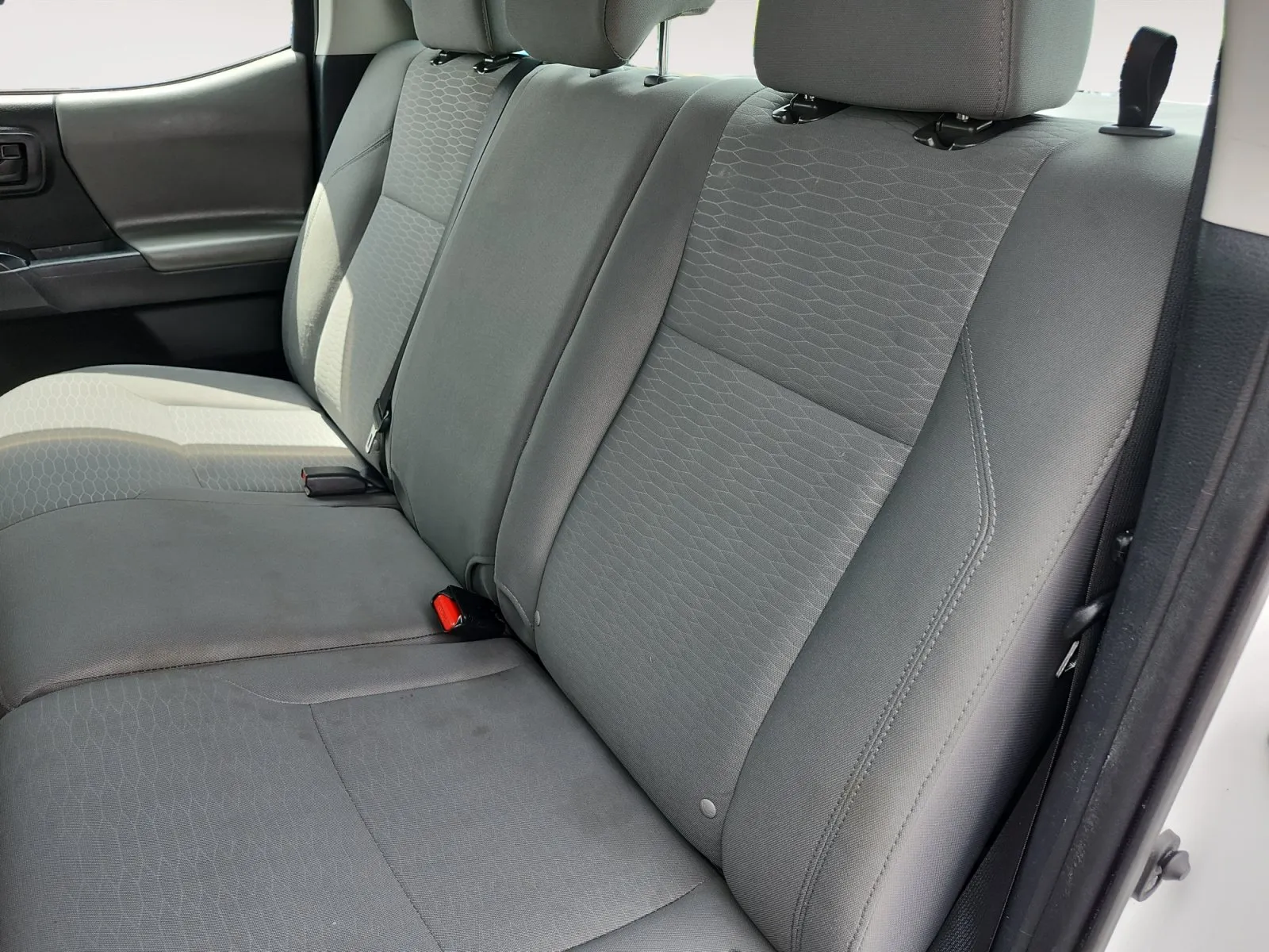 Toyota Tacoma photo 13