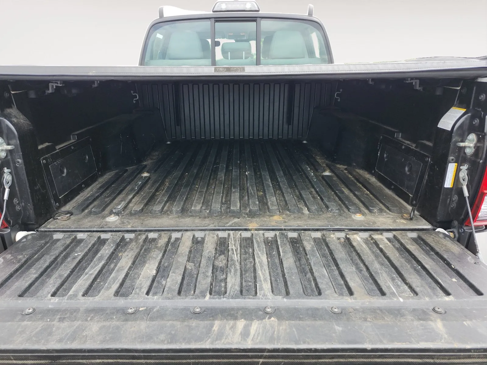 Toyota Tacoma photo 15
