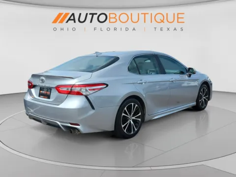 More photos of 2020 Toyota Camry SE at Auto Boutique Ohio, OH
