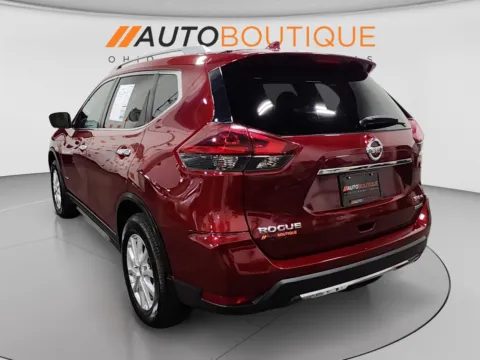 Another view of 2018 Nissan Rogue SV Hybrid for sale in Columbus, OH at Auto Boutique Ohio